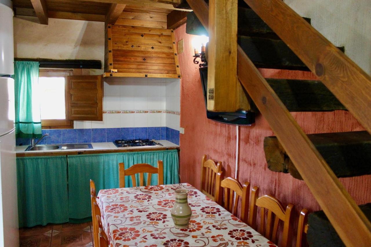 أوسا دي مونتيل Casas Rurales Con Jacuzzi Quijote Y Sancho المظهر الخارجي الصورة