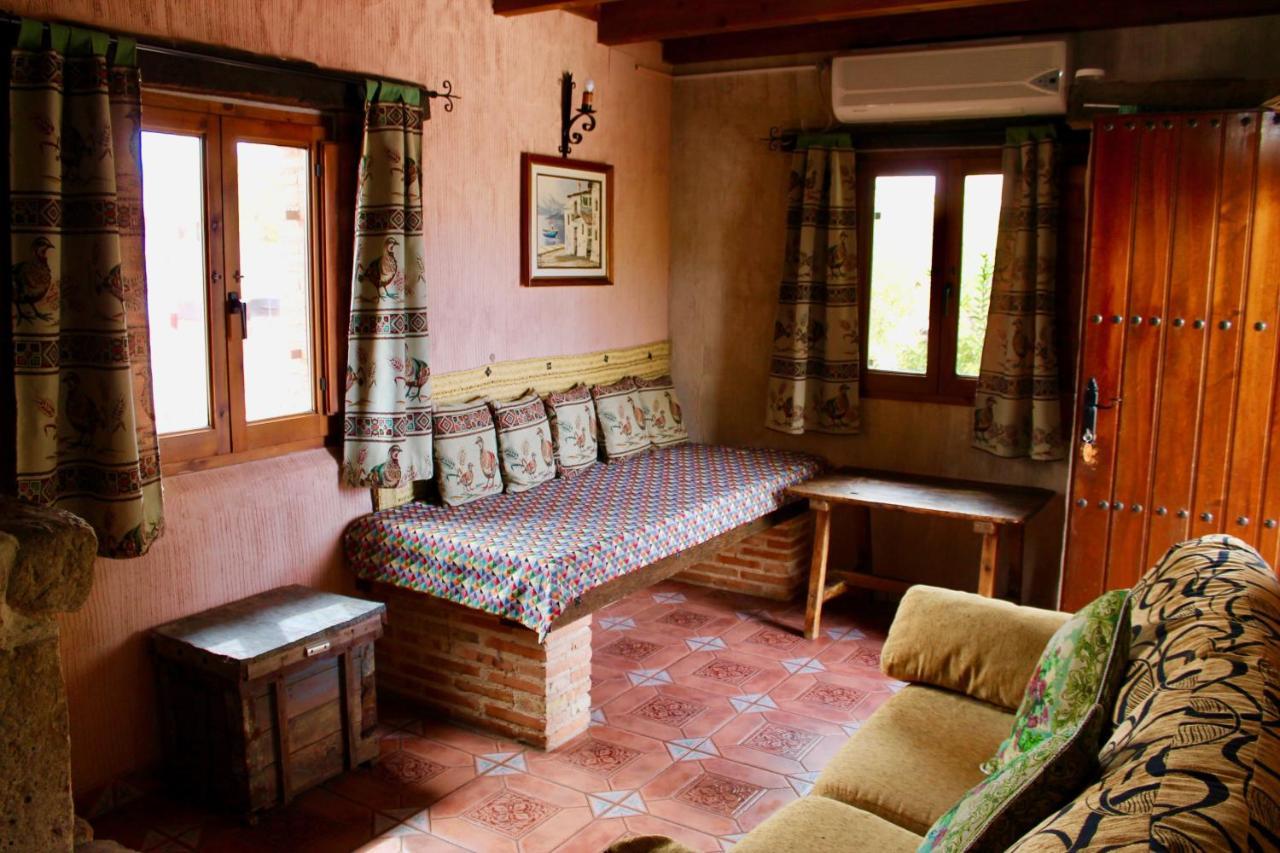 أوسا دي مونتيل Casas Rurales Con Jacuzzi Quijote Y Sancho المظهر الخارجي الصورة