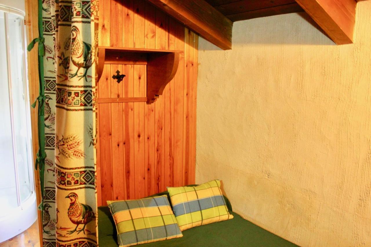 أوسا دي مونتيل Casas Rurales Con Jacuzzi Quijote Y Sancho المظهر الخارجي الصورة