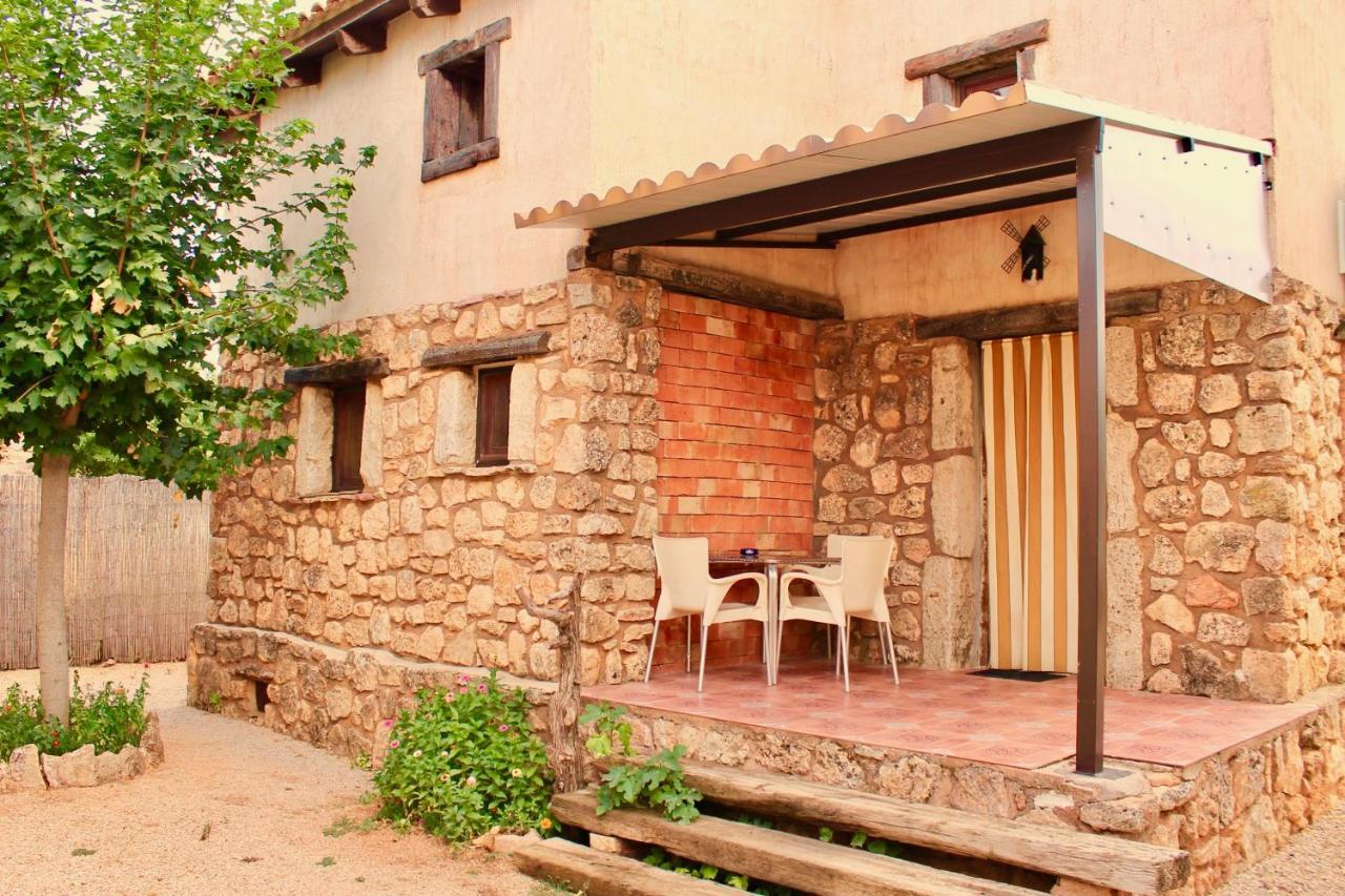 أوسا دي مونتيل Casas Rurales Con Jacuzzi Quijote Y Sancho المظهر الخارجي الصورة